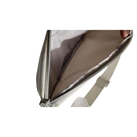 Therabody Women's Waist Bag Fanny Pack Adjustable Strap - Picture 3 of 9